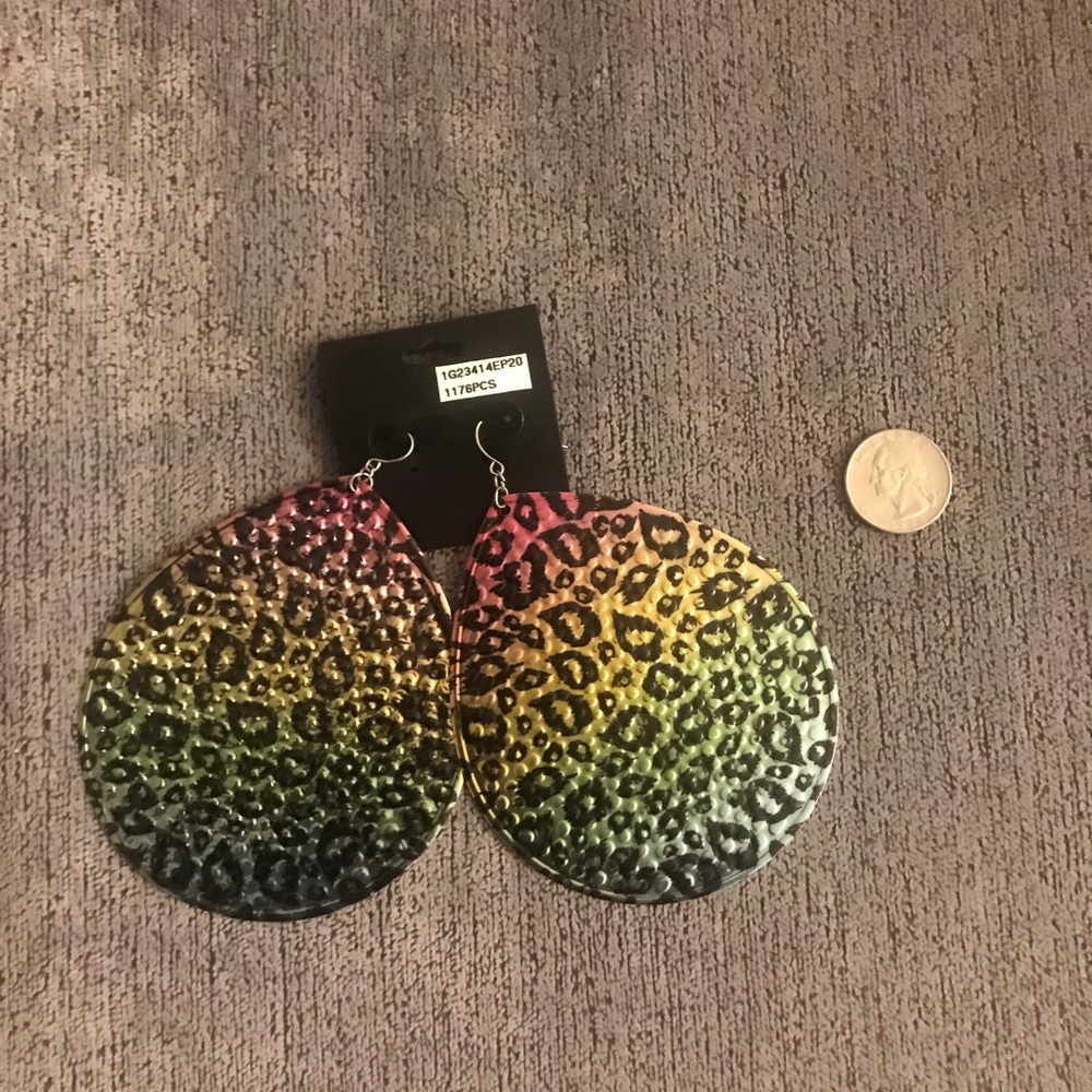 Extreme Earrings! Yaaas!